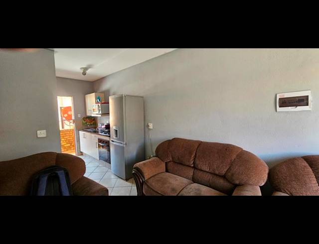 2 BEDROOM APARTMENT FOR SALE IN LOTUS GARDENS